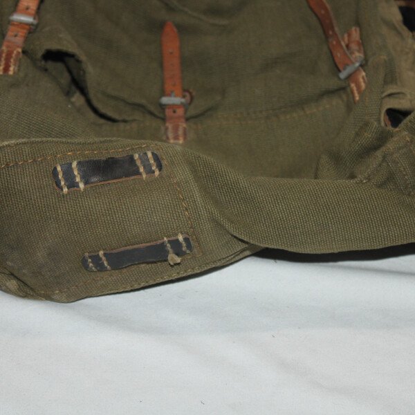 Sac peau de vache 1943