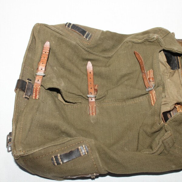 Sac peau de vache 1943