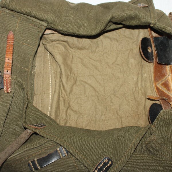 Sac peau de vache 1943