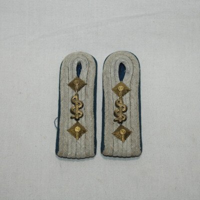 Pattes d'épaule Hauptmann Bleu