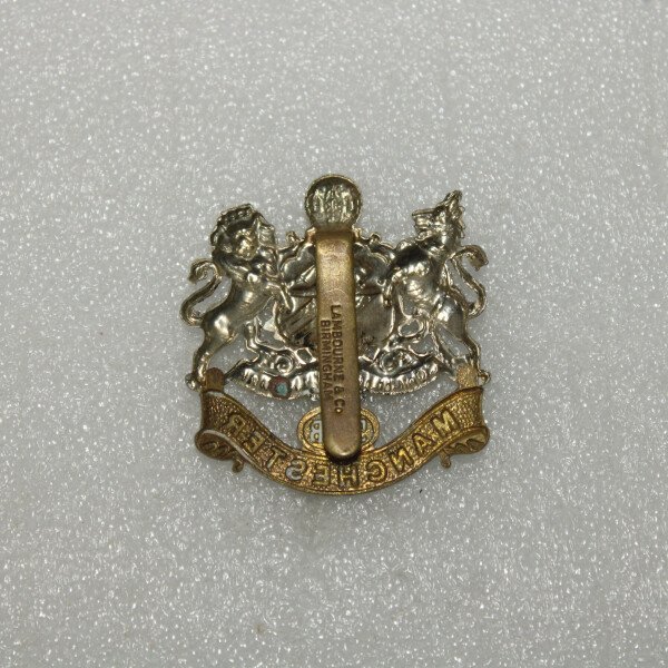 Cap badge Manchester 5th VB