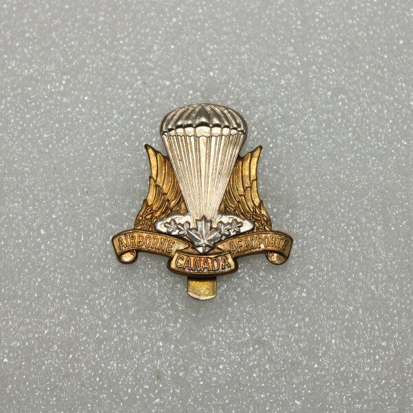 Cap badge parachutiste cana
