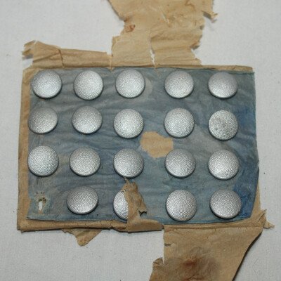 Bouton argenté 15mm