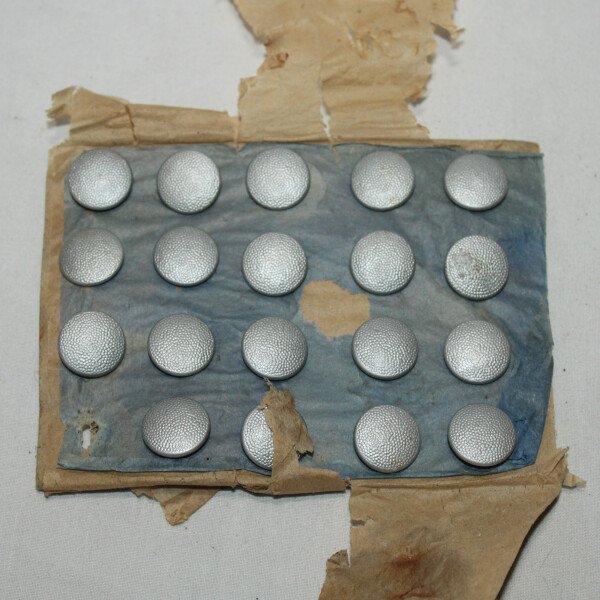 Bouton argenté 15mm