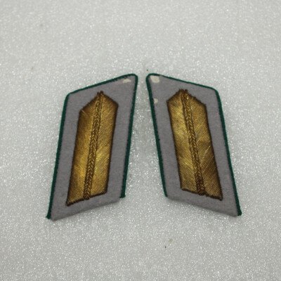 Pattes de col officier Zonderfuher