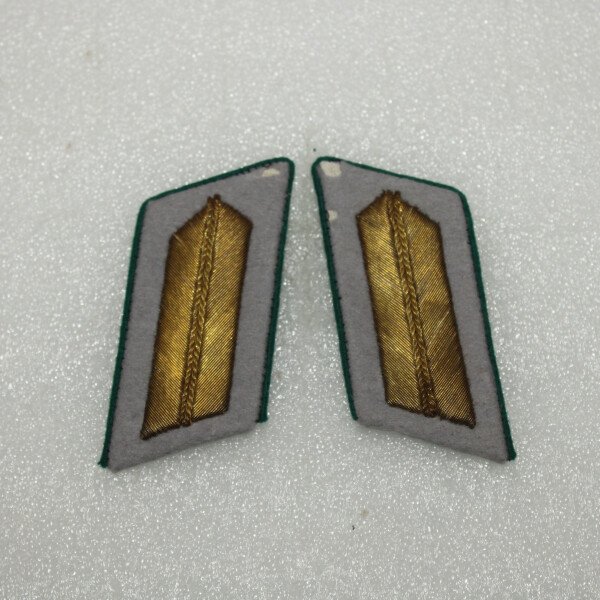 Pattes de col officier Zonderfuher