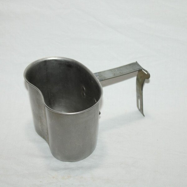 Gourde avec housse 1942