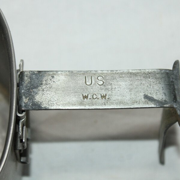 Gourde avec housse 1942