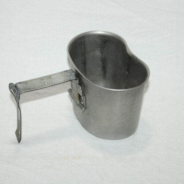 Gourde avec housse 1942