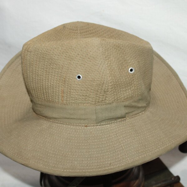 Chapeau de brousse Extrême-Orient