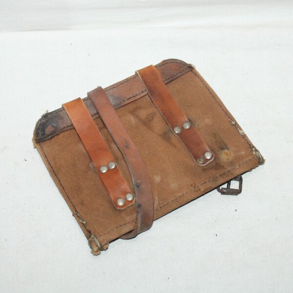 Etui de pelle ersatz