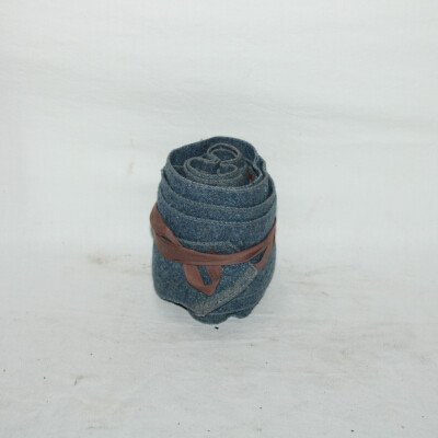 Bandes molletière bleu horizon cintrée