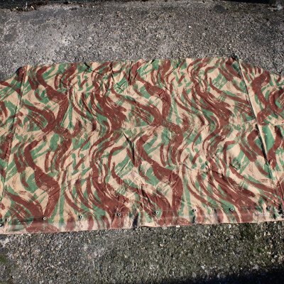 Toile de tente camouflée mle 1956