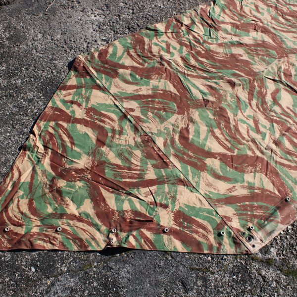 Toile de tente camouflée mle 1956