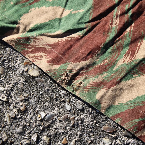 Toile de tente camouflée mle 1956