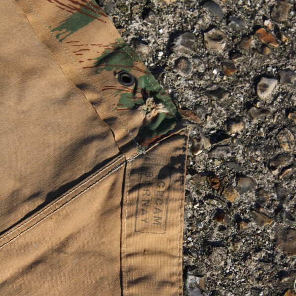 Toile de tente camouflée mle 1956