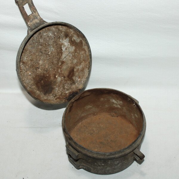 Boite à graisse hippomobile