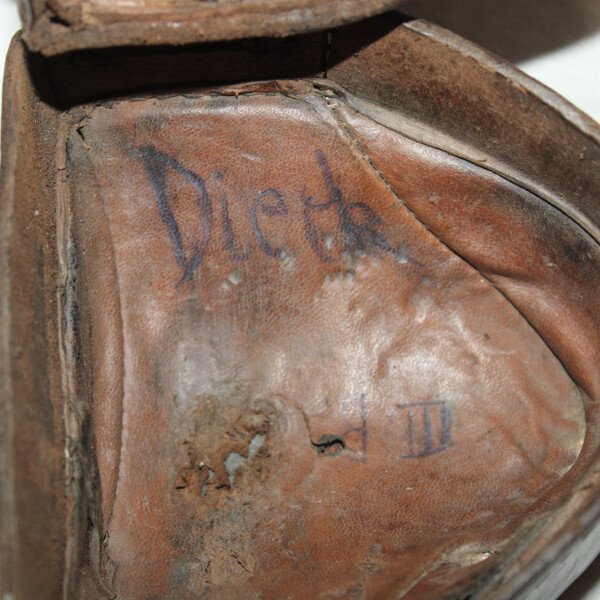 Combiné et étui cuir