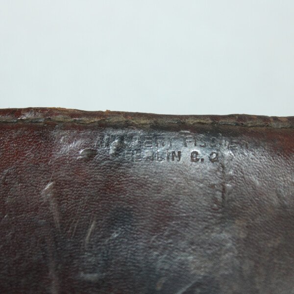 Combiné et étui cuir