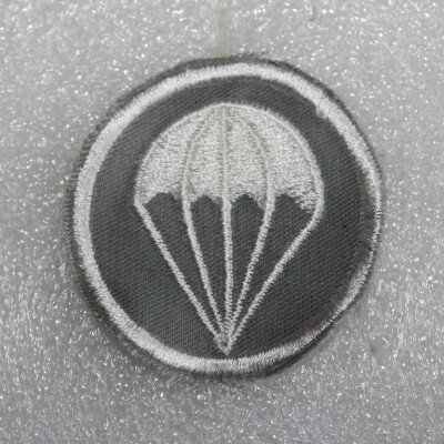 Insigne calot infanterie parachutiste
