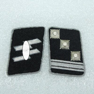 Pattes de col  de Hauptsturmfùhrer