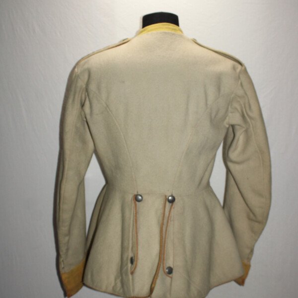Veste autro-hongroise