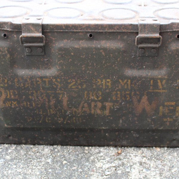 Caisse d'obus 25 pounders