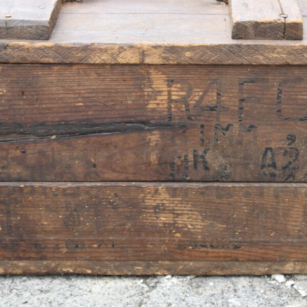 Caisse pour obus mortier 81 mm