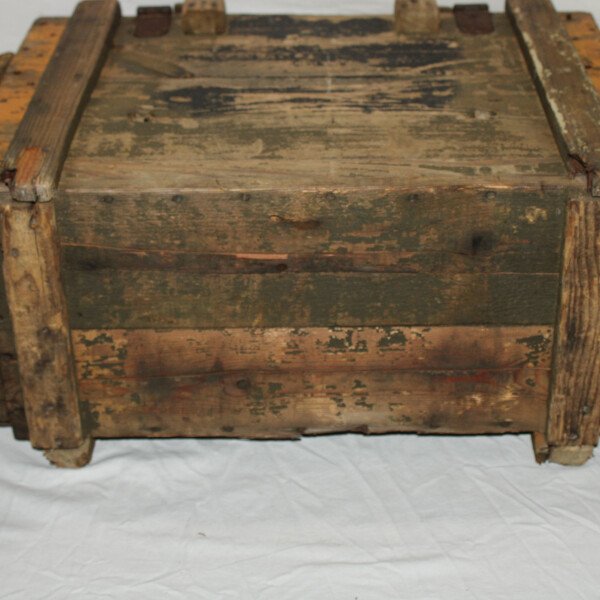 Caisse mortier 81 mm