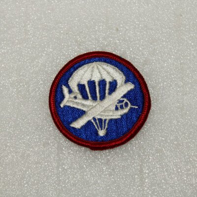 Insigne officier aéroporté