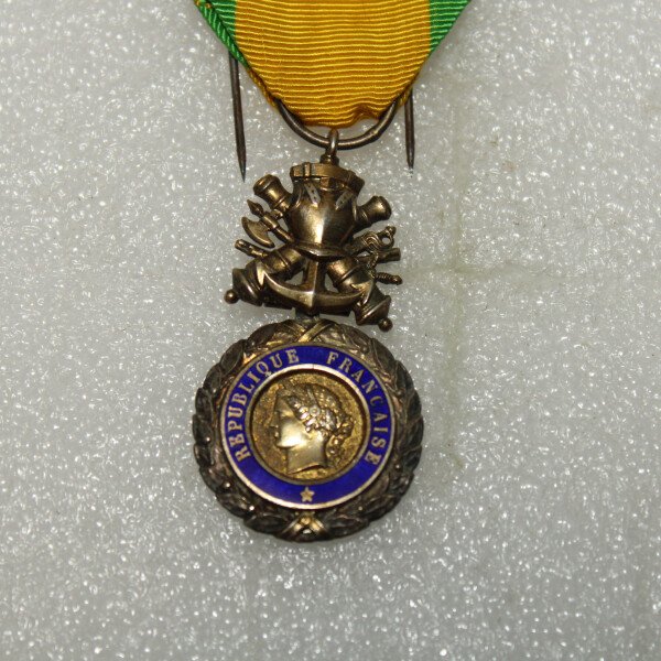 médaille militaire type 9