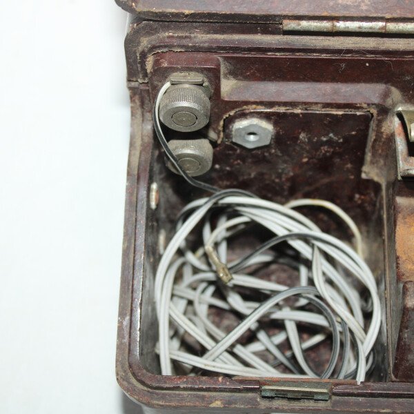 Téléphone AT1