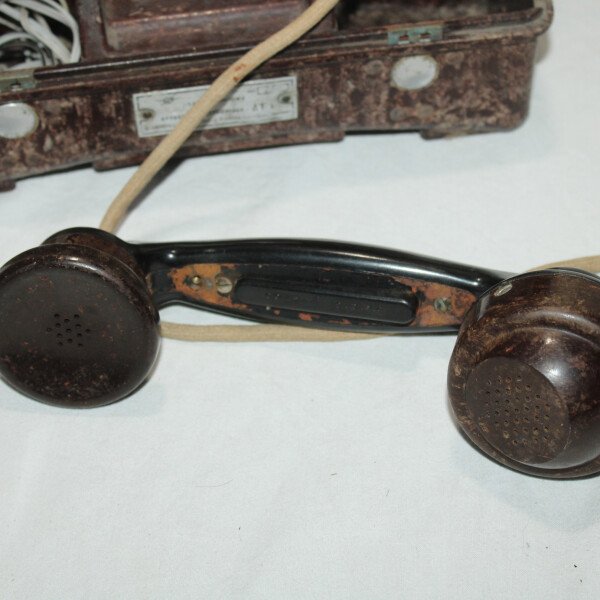 Téléphone AT1