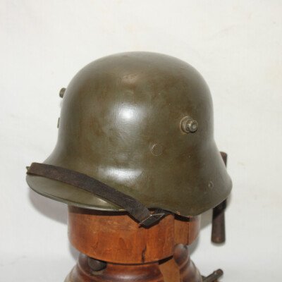 Stahlhelm M16