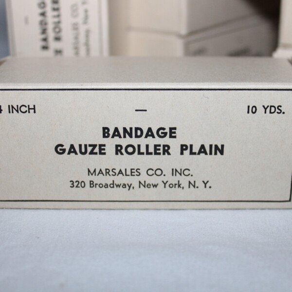 Carton plein Bandages Marsales CO. INC