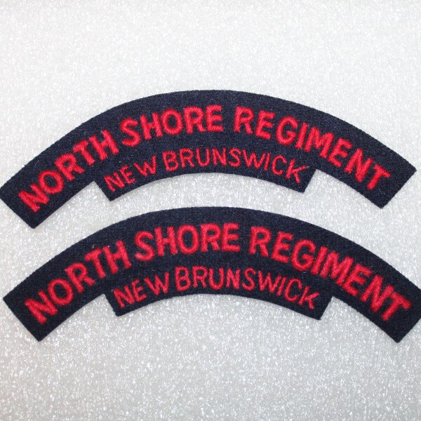 paire de Tittles north shore régiment