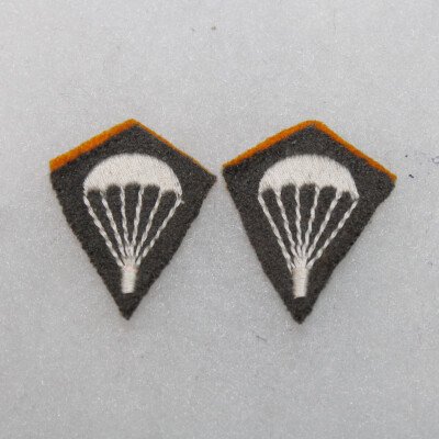 insignes de col parachutistes