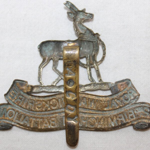 cap badge 2nd bataillon du royal Warwickshire