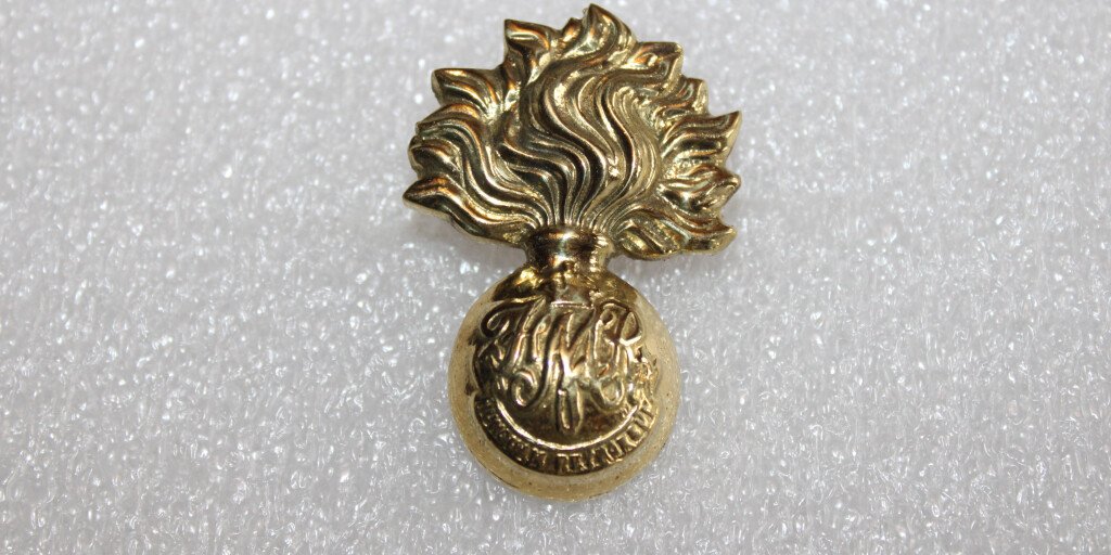 Insigne/badge Argent - Chalet Mont Royal Montréal - Tourisme - Vintage