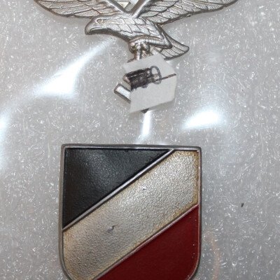 insignes Luftwaffe   métalliques pour le casque tropical