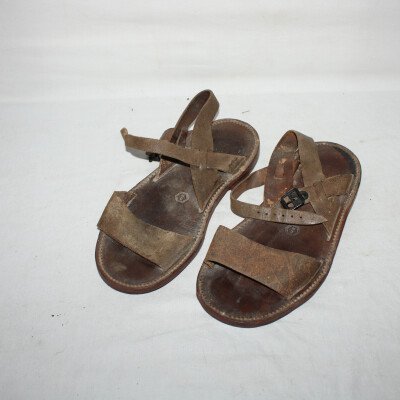 Sandale 1957